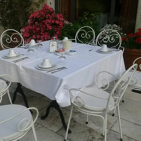 Agriturismo La Bella Bauernhof *